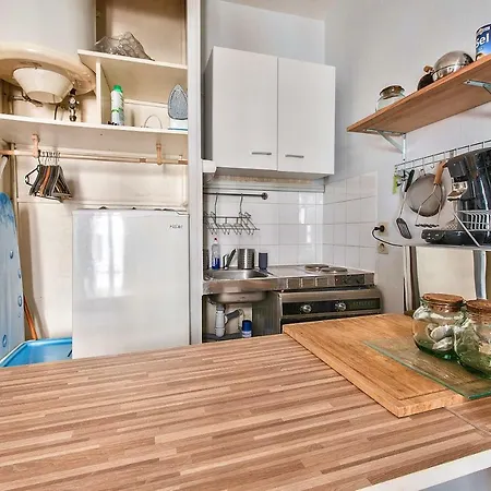 Functional Studio In The 15th Arr * Paris