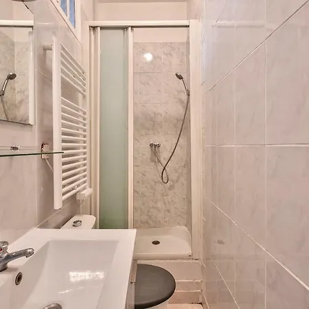 Functional Studio In The 15th Arr Apartment *
